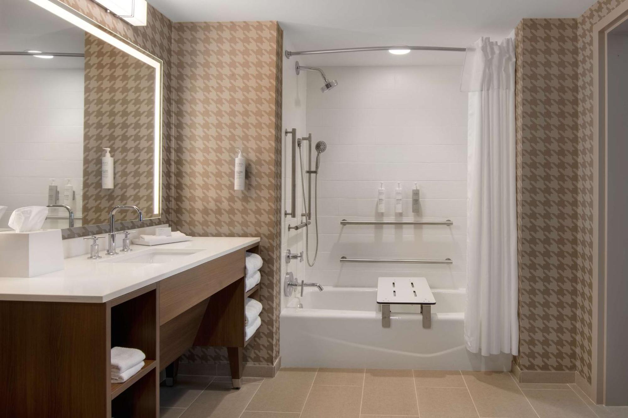 Home2 Suites By Hilton Jacksonville Downtown ภายนอก รูปภาพ