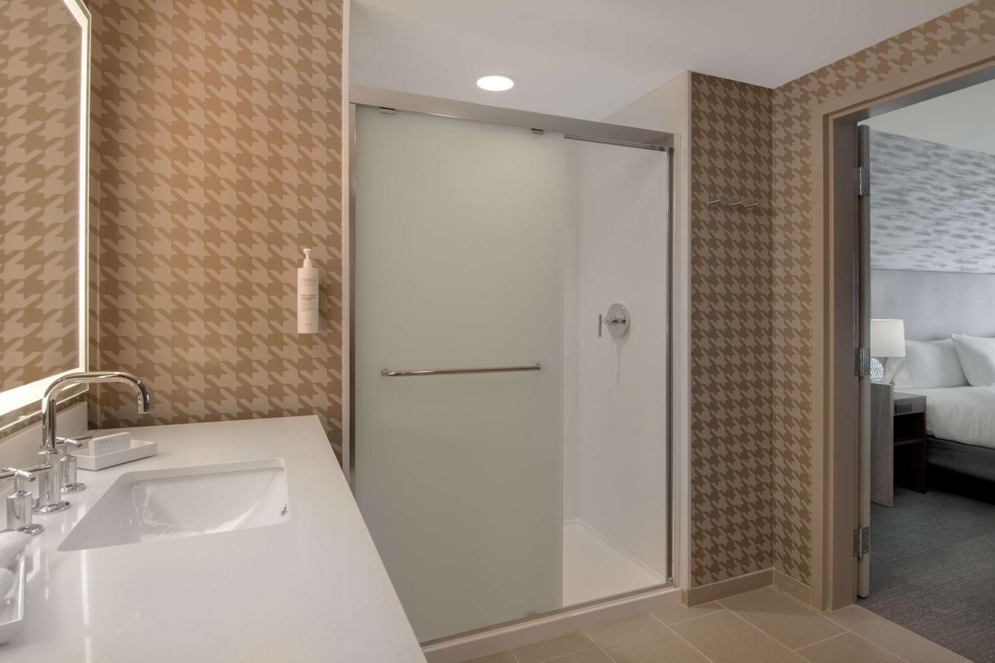 Home2 Suites By Hilton Jacksonville Downtown ภายนอก รูปภาพ