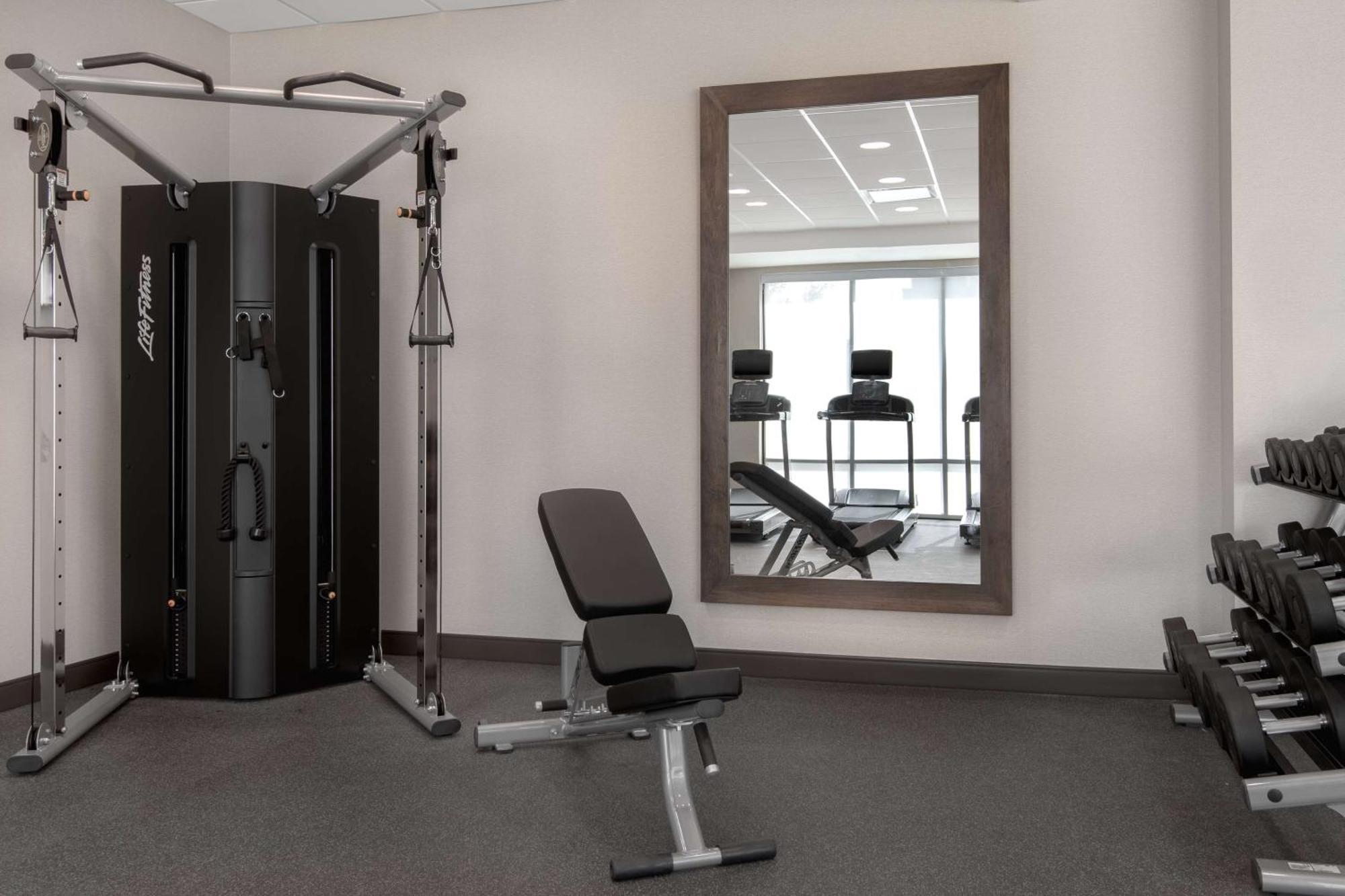 Home2 Suites By Hilton Jacksonville Downtown ภายนอก รูปภาพ